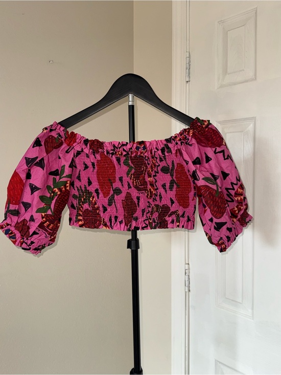 FARM Rio Tops - FARM Rio Pink Strawberry-Print Off-Shoulder Crop Top